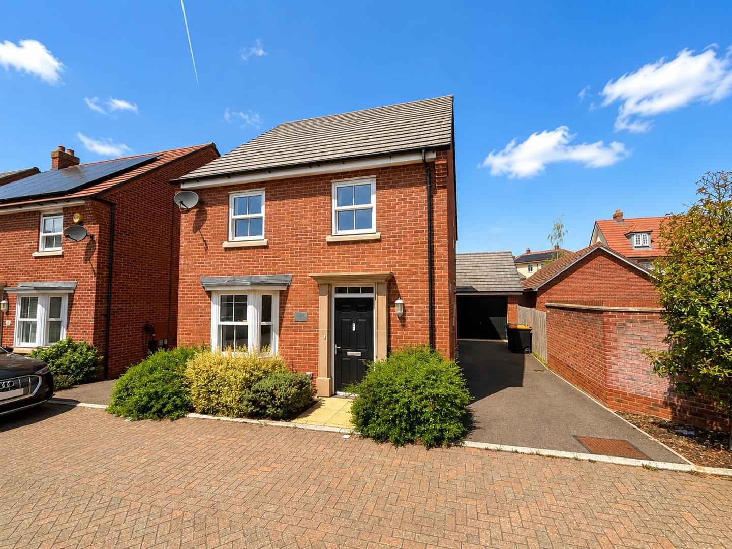 4 bed property in Banbury Heath, Bedford